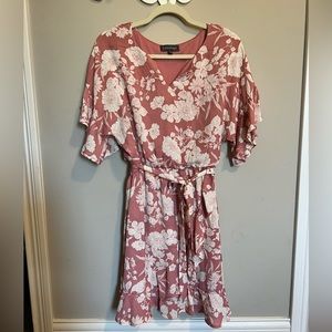 LUXOLOGY Pink floral dress!